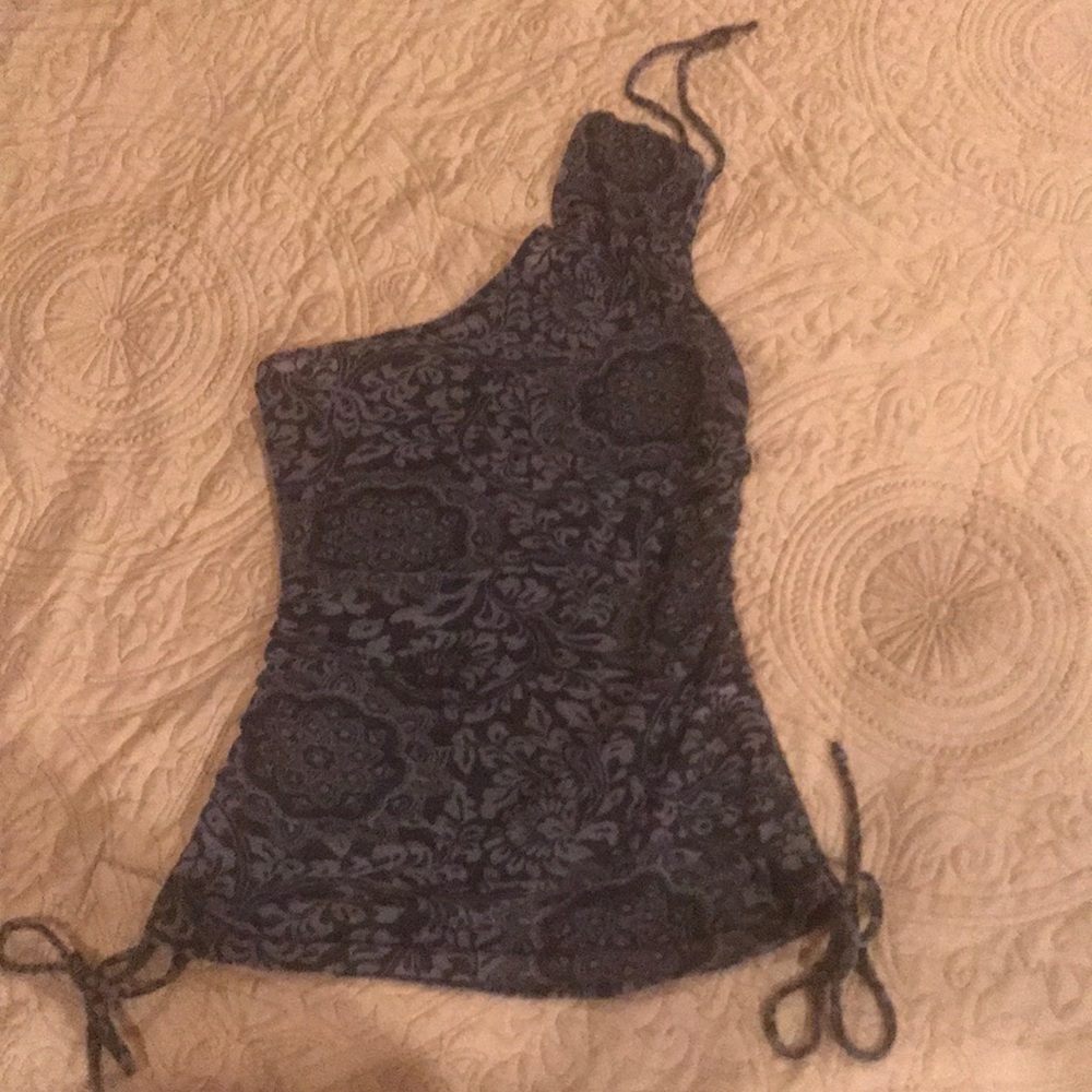 Express one shoulder top size XS